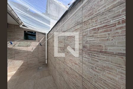 Área suítes 2 e 3 de casa de condomínio para alugar com 3 quartos, 160m² em Vargem Pequena, Rio de Janeiro