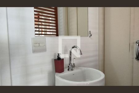 Lavabo de casa à venda com 3 quartos, 226m² em Jardim Textil, São Paulo