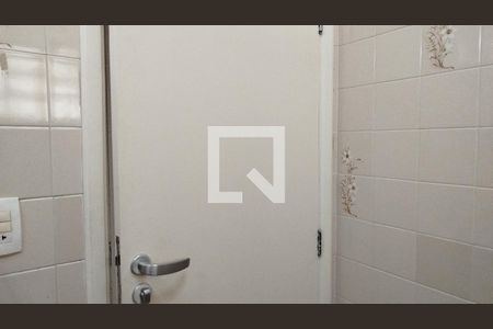 Banheiro  de casa à venda com 3 quartos, 226m² em Jardim Textil, São Paulo