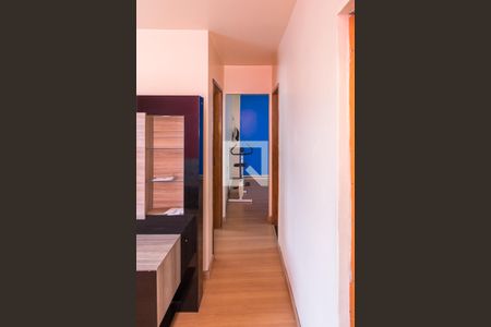 Sala de apartamento para alugar com 2 quartos, 60m² em Olaria, Rio de Janeiro
