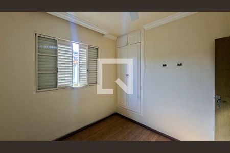 Quarto 2 de casa à venda com 2 quartos, 70m² em Santa Ines, Belo Horizonte