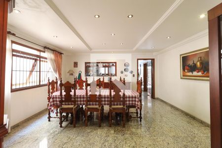 Casa de condomínio à venda com 600m², 6 quartos e 6 vagasSala