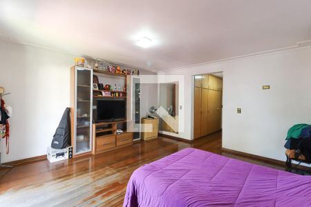 Casa de condomínio à venda com 600m², 6 quartos e 6 vagasSuíte 4