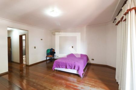 Casa de condomínio à venda com 600m², 6 quartos e 6 vagasSuíte 4