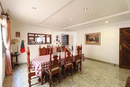 Casa de condomínio à venda com 600m², 6 quartos e 6 vagasSala