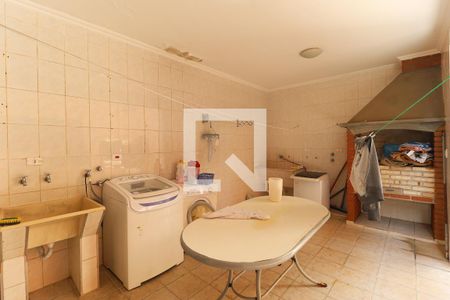 Casa de condomínio à venda com 600m², 6 quartos e 6 vagasÁrea de Serviço