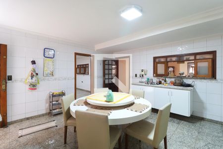 Casa de condomínio à venda com 600m², 6 quartos e 6 vagasCozinha