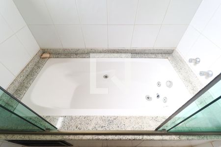 Casa de condomínio à venda com 600m², 6 quartos e 6 vagasBanheiro da Suíte 3