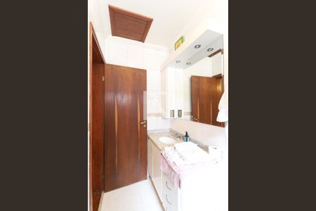 Casa de condomínio à venda com 600m², 6 quartos e 6 vagasBanheiro da Suíte 1