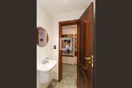 Casa de condomínio à venda com 600m², 6 quartos e 6 vagasLavabo