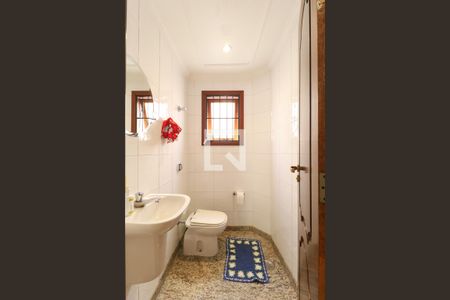 Casa de condomínio à venda com 600m², 6 quartos e 6 vagasLavabo