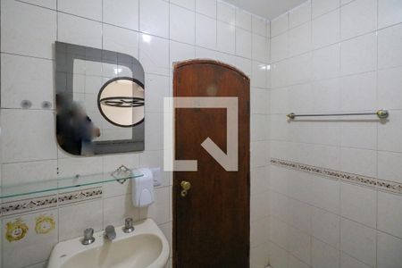 Banheiro de casa à venda com 2 quartos, 500m² em Santa Maria, São Caetano do Sul