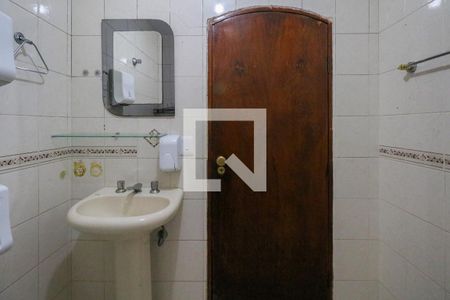 Banheiro de casa à venda com 2 quartos, 500m² em Santa Maria, São Caetano do Sul