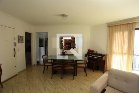 Sala de apartamento à venda com 2 quartos, 135m² em Chácara Agrindus, Taboão da Serra