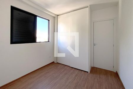 Suíte 1 de apartamento à venda com 2 quartos, 59m² em Alto Barroca, Belo Horizonte