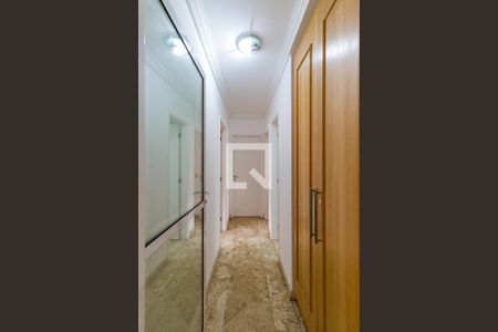 Corredor de apartamento para alugar com 4 quartos, 125m² em Vila Andrade, São Paulo