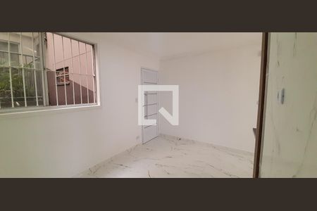 Sala de apartamento à venda com 2 quartos, 43m² em Vila Yolanda, Osasco
