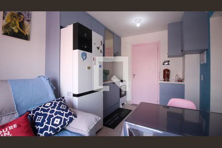 Sala/Cozinha de apartamento à venda com 2 quartos, 35m² em Vila Graciosa, São Paulo