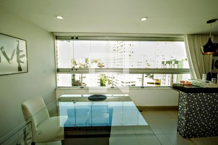 Sala de apartamento à venda com 3 quartos, 90m² em Grajaú, Belo Horizonte