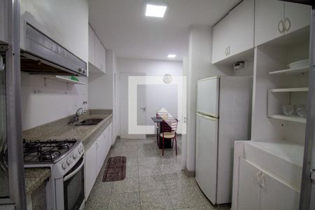 Cozinha de apartamento à venda com 3 quartos, 110m² em Itaim Bibi, São Paulo