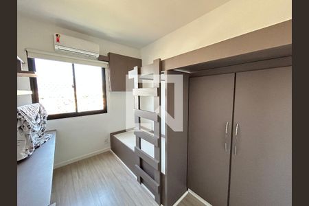 Quarto de apartamento para alugar com 2 quartos, 47m² em Del Castilho, Rio de Janeiro