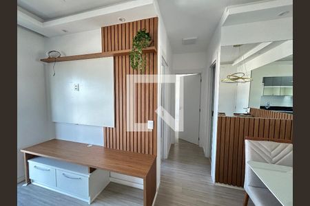 Corredor de apartamento para alugar com 2 quartos, 47m² em Del Castilho, Rio de Janeiro
