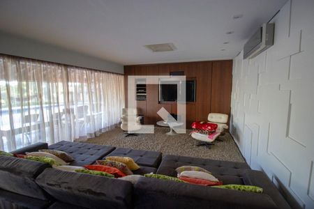 Sala 2 de casa para alugar com 4 quartos, 800m² em Núcleo Bandeirante, Brasília