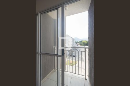 Apartamento para alugar com 2 quartos, 45m² em Guaratiba, Rio de Janeiro