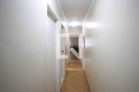Corredor de casa à venda com 3 quartos, 126m² em Vila Carrão, São Paulo