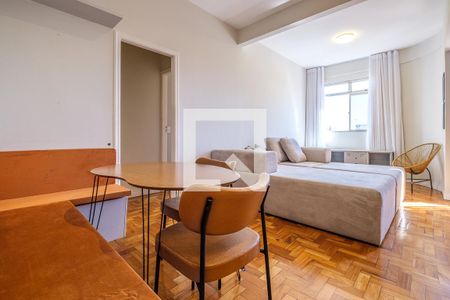 Sala de apartamento para alugar com 2 quartos, 90m² em Centro, Belo Horizonte