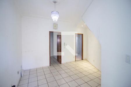 Sala de casa de condomínio à venda com 3 quartos, 70m² em Alvorada, Contagem
