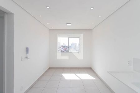 Sala/Cozinha de apartamento para alugar com 2 quartos, 33m² em Parque Novo Mundo, São Paulo