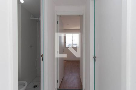 Corredor dos Quartos de apartamento para alugar com 2 quartos, 33m² em Parque Novo Mundo, São Paulo