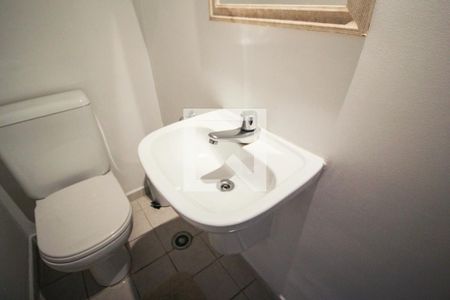 Lavabo de apartamento para alugar com 1 quarto, 65m² em Vila Uberabinha, São Paulo