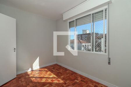 Quarto de apartamento à venda com 2 quartos, 70m² em Passo D’areia, Porto Alegre
