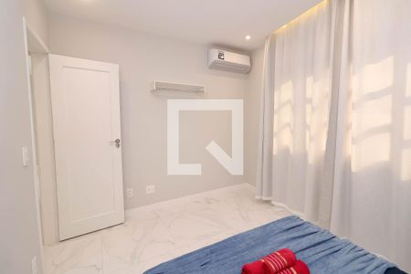 Quarto de apartamento à venda com 3 quartos, 98m² em Leme, Rio de Janeiro