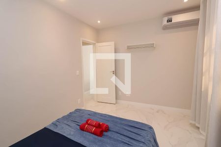 Quarto de apartamento à venda com 3 quartos, 98m² em Leme, Rio de Janeiro