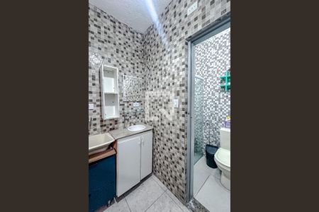 Banheiro de casa para alugar com 1 quarto, 35m² em Brás, São Paulo