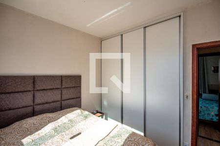 Quarto 1 de casa à venda com 2 quartos, 90m² em Copacabana, Belo Horizonte