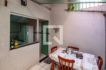 Casa à venda com 90m², 2 quartos e 1 vagaÁrea Gourmet