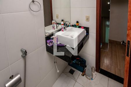 Casa à venda com 90m², 2 quartos e 1 vagaBanheiro 1