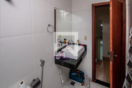 Casa à venda com 90m², 2 quartos e 1 vagaBanheiro 1