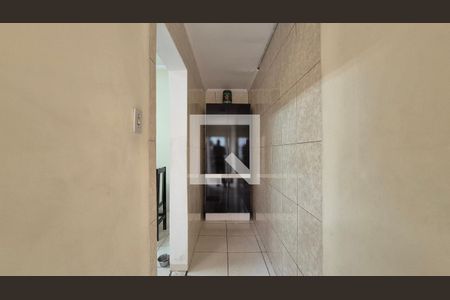 Corredor de casa à venda com 3 quartos, 198m² em Parque das Nações, Santo André