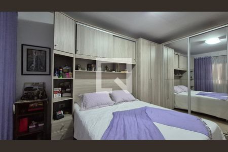Quarto de casa à venda com 3 quartos, 198m² em Parque das Nações, Santo André