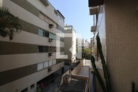 Vista de apartamento para alugar com 3 quartos, 75m² em Balneario Cidade Atlantica, Guarujá
