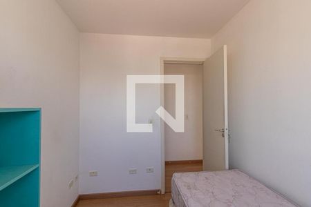 Quarto 1 de apartamento para alugar com 2 quartos, 50m² em Novo Mundo, Curitiba