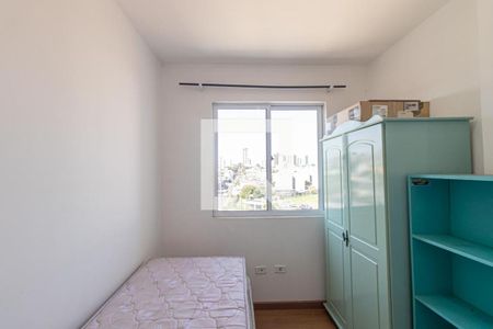 Quarto 1 de apartamento para alugar com 2 quartos, 50m² em Novo Mundo, Curitiba