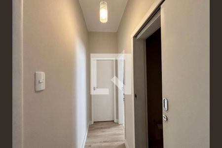 Corredor de apartamento à venda com 3 quartos, 100m² em Urca, Rio de Janeiro