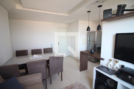 Sala de apartamento à venda com 2 quartos, 57m² em Cinco, Contagem