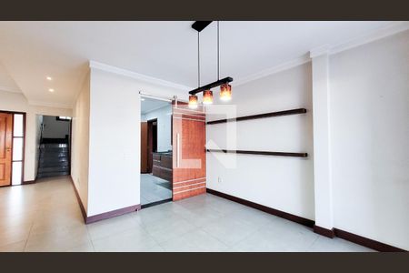 Sala de casa de condomínio à venda com 3 quartos, 404m² em Parque dos Jacarandás, Campinas